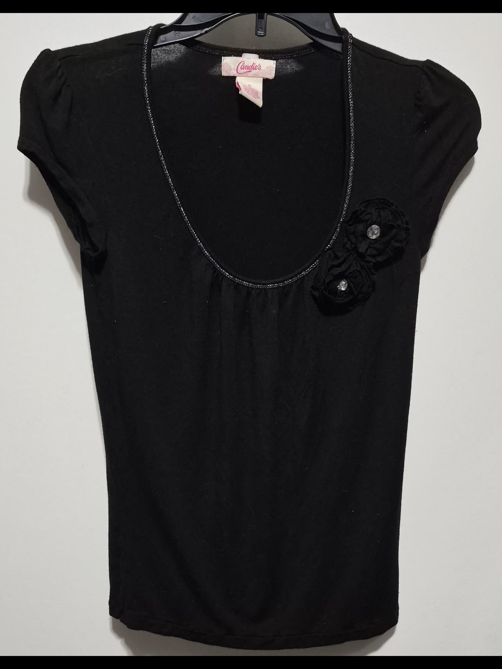 Candie's Black Scoop Neck Short Sleeve Top with Rosette Accents